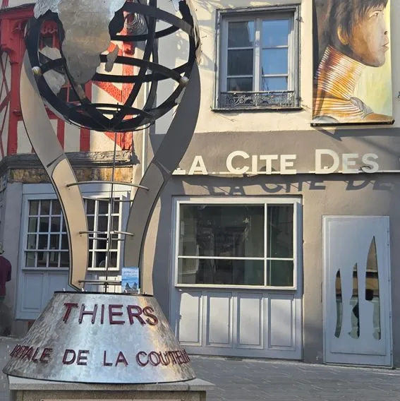 Contribution de Thiers Edith